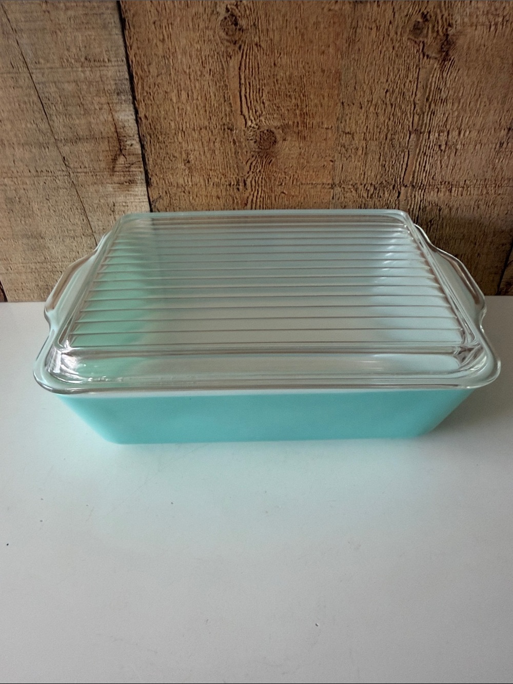 Pyrex Turquoise #503 1½ Qt. Refrigerator Dish with a Ribbed Lid. 8½"L x 6⅞"W.